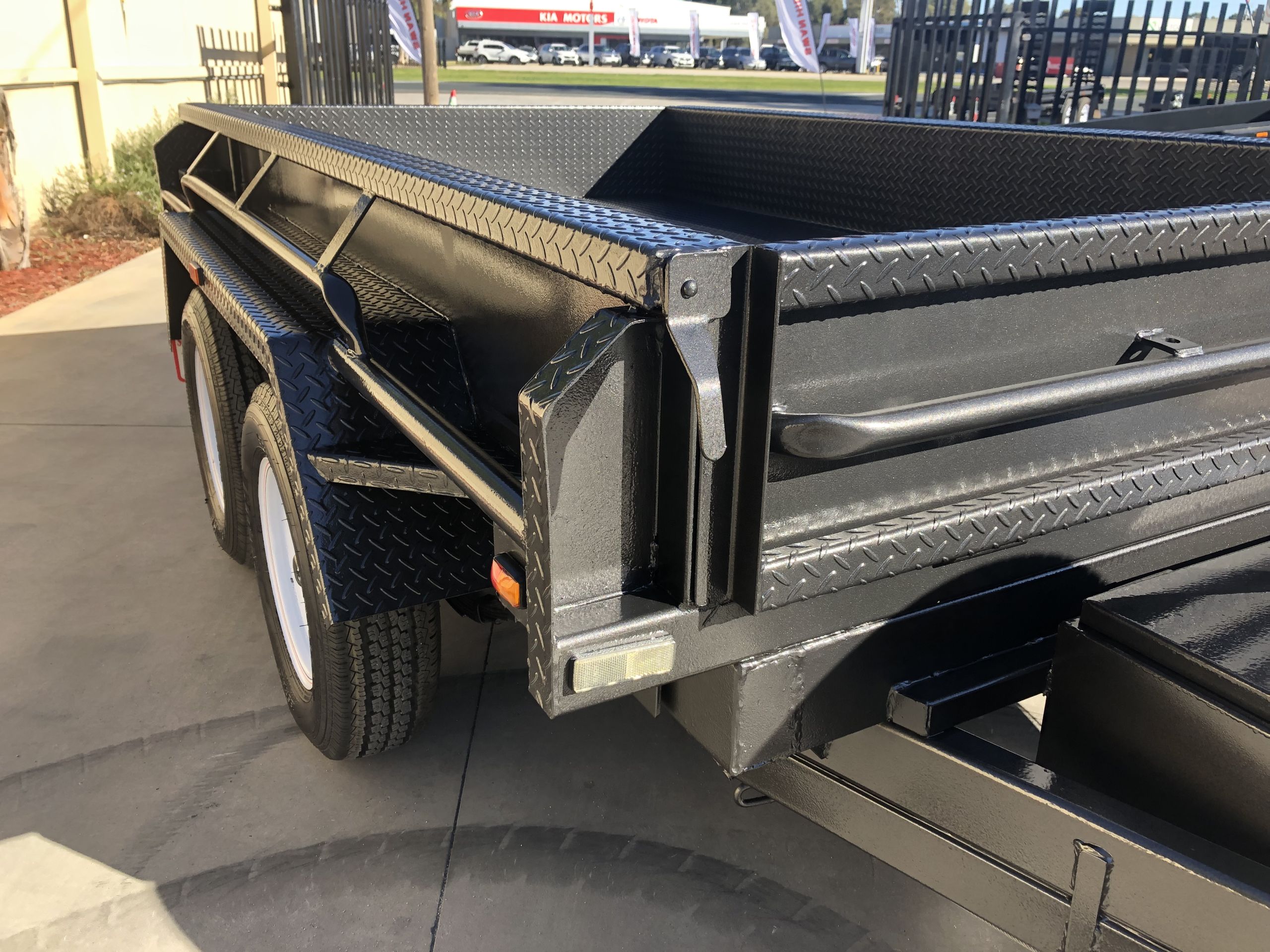 8x5 Deluxe Heavy Duty Tandem Hydraulic Tipper Trailer for Sale - Brisbane — image 12