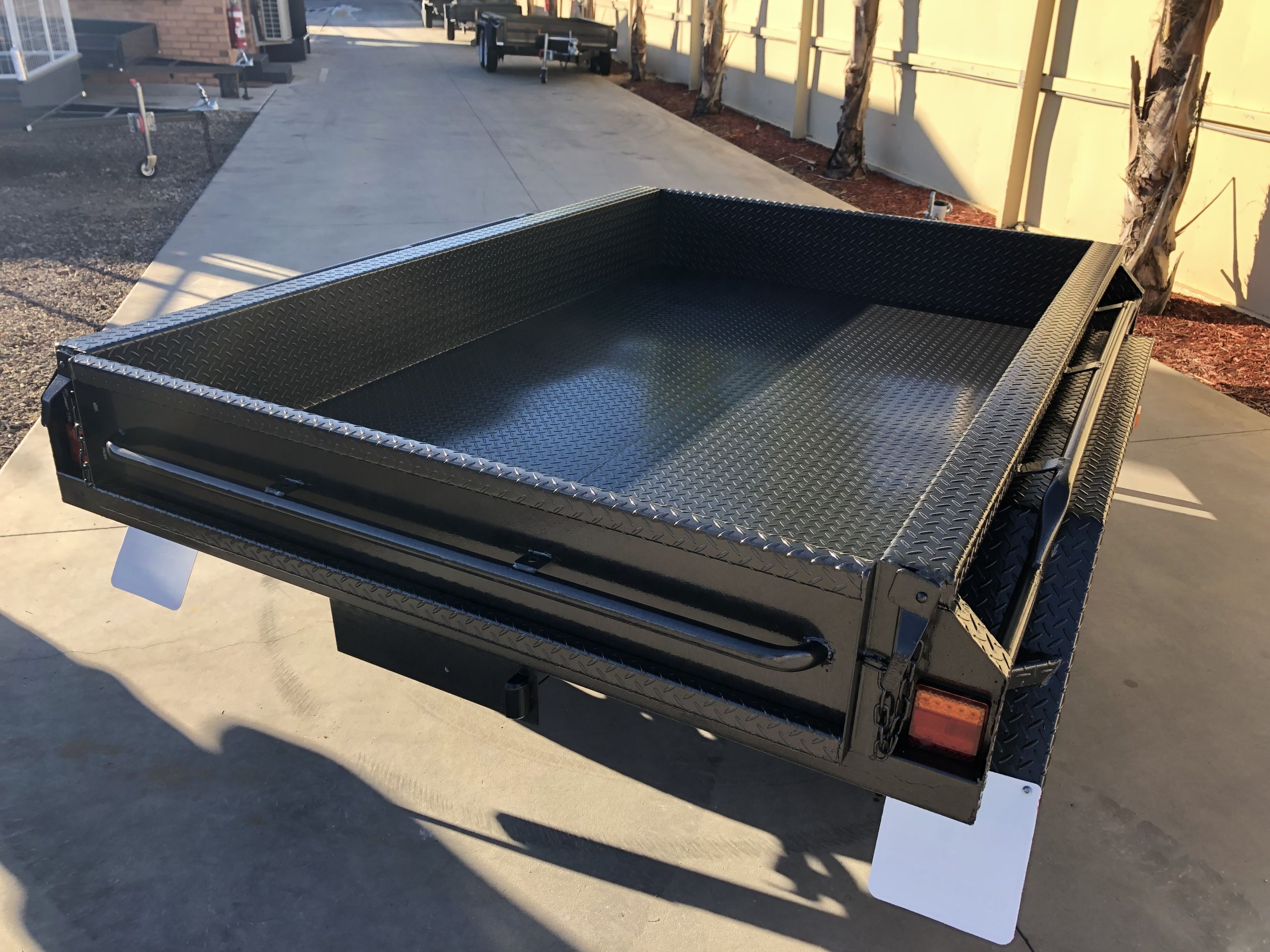 8x5 Deluxe Heavy Duty Tandem Box Trailer For Sale Brisbane — image 4
