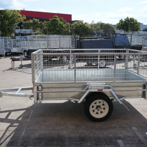 8x5 Galvanised 2ft Cage Trailer with Full Checker Plate and Tilt Function for Sale — image 3