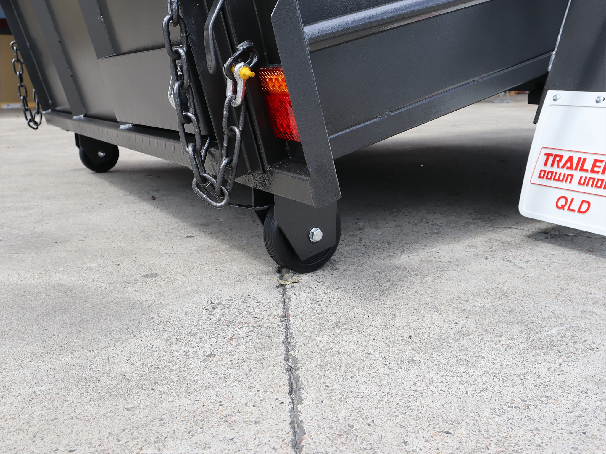 8x5 Single Axle Golf Buggy | Golf Cart Trailer with Manual Tilt For Sale Brisbane — image 8