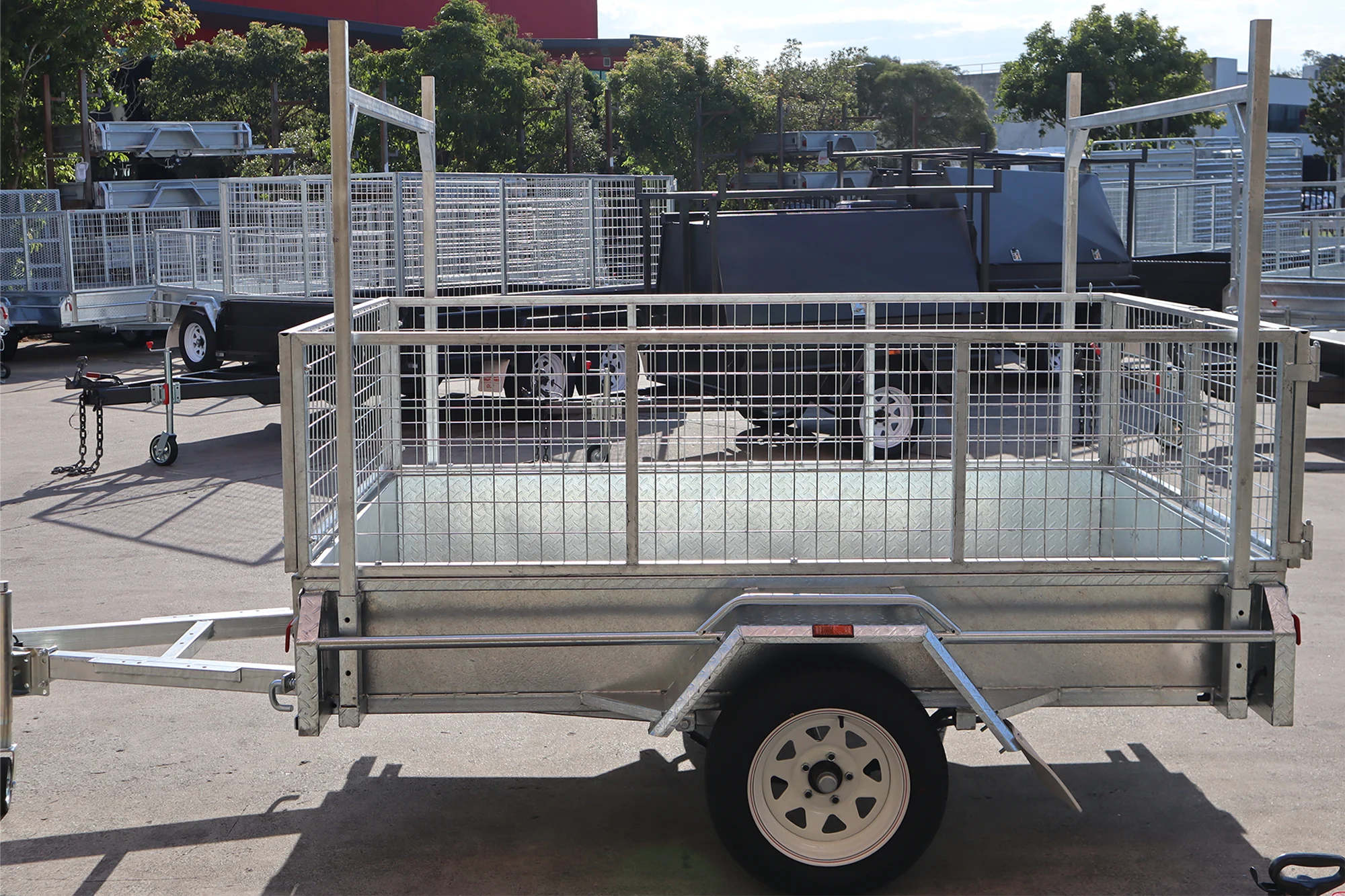 8x5 Galvanised 2ft Cage Trailer with Ladder Racks and Tilt Function for Sale — image 9