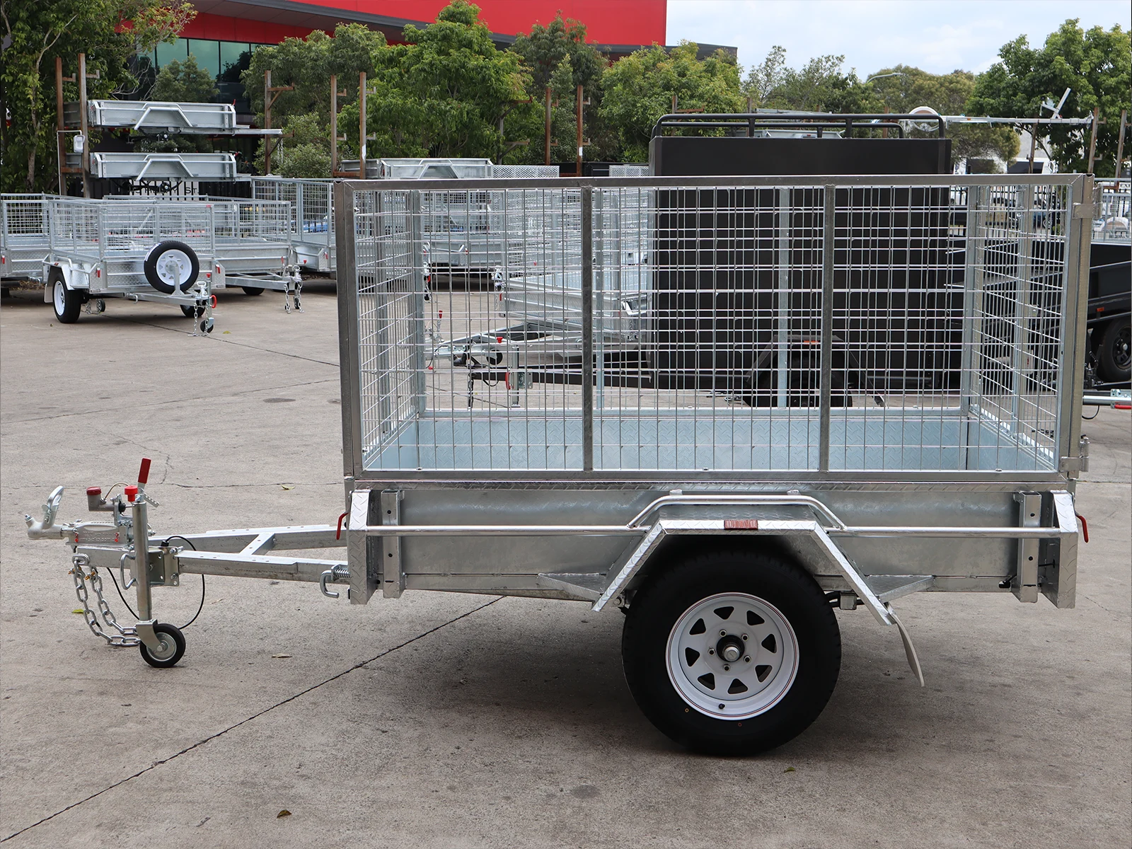 7x4 Extra Heavy Duty Single Axle Galvanised Trailer 1.0 Tonne ATM with 3 Ft Cage for Sale in Brisbane — image 2