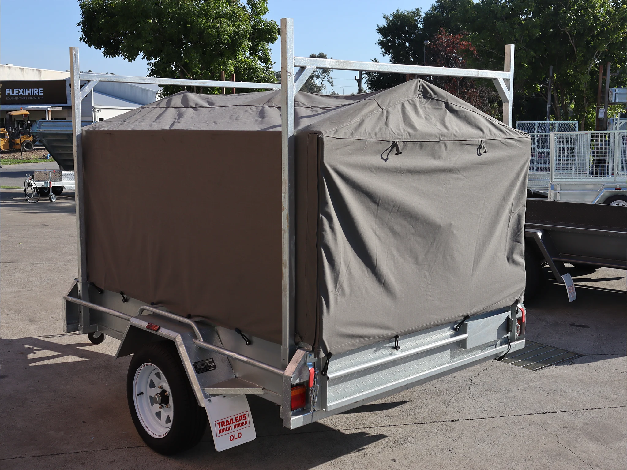 7x5 Heavy Duty Single Axle Galvanised Box Trailer with 3 Ft Cage | Canvas Cover | Racks for Sale in Brisbane — image 3