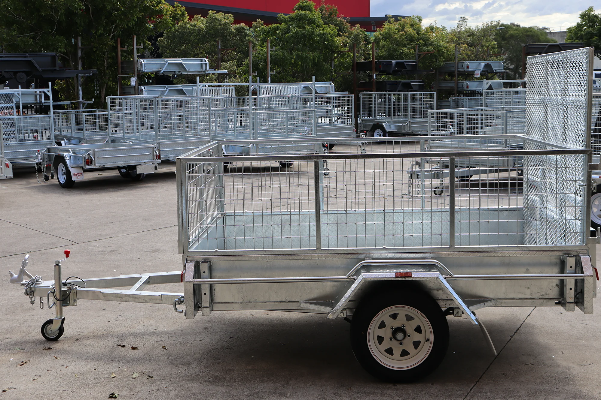 8x5 Galvanised 2ft Cage Trailer with 5ft Drop Down Ramp & Tilt Function for Sale Brisbane — image 12