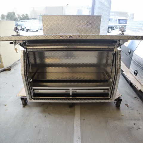 Aluminium Checkerplate Toolbox with 2 Drawers — image 2