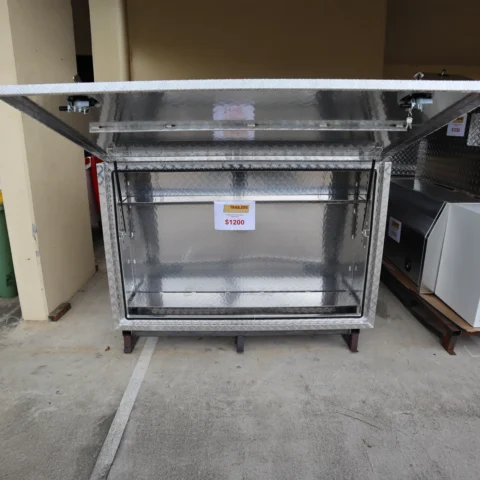 Aluminum Checkerplate Side Toolbox — image 2