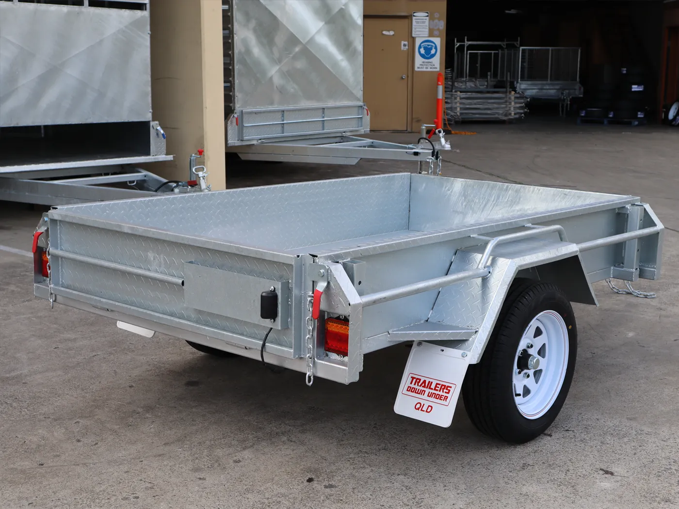 7x4 Galvanised Trailer with Tilt Function Single Axle Galvanised Box Trailer For Sale - Brisbane — image 7